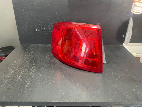 Foco trasero volkswagen jetta