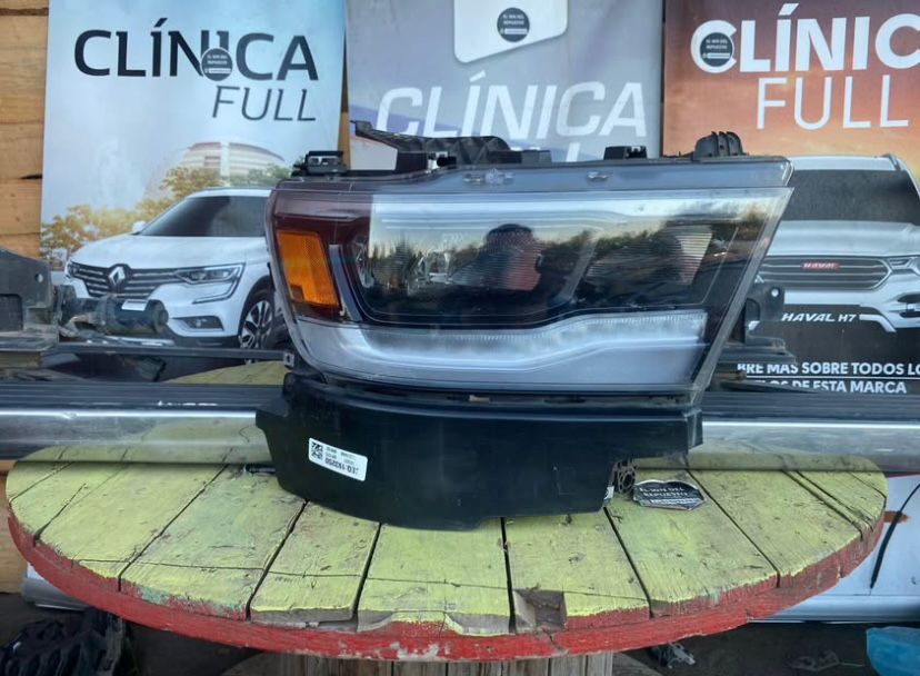 Óptico dodge ram 1500